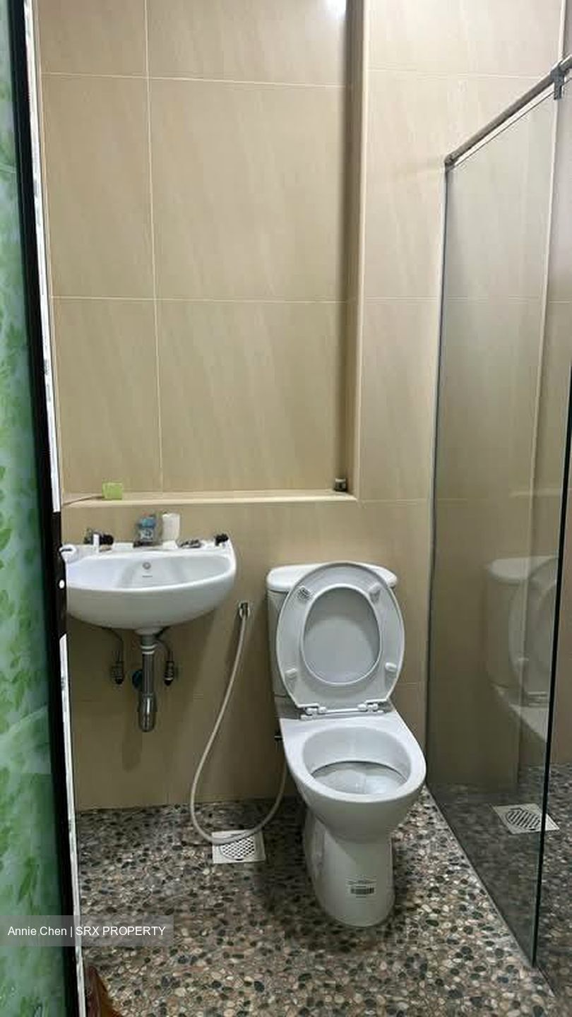 Lorong Ong Lye (D19), Terrace #563812401